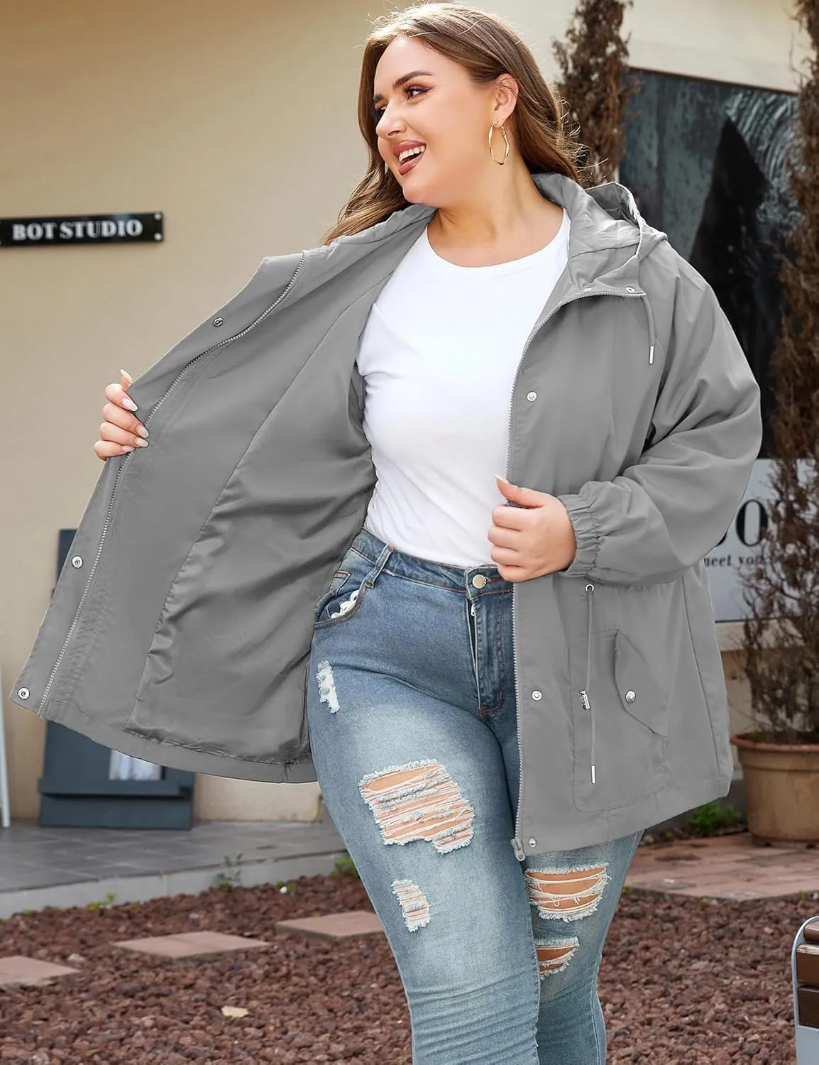 Bloggerlove Women's Rain Jacket Plus Size Lightweight Raincoat with Hood Waterproof Outdoor Windbreaker