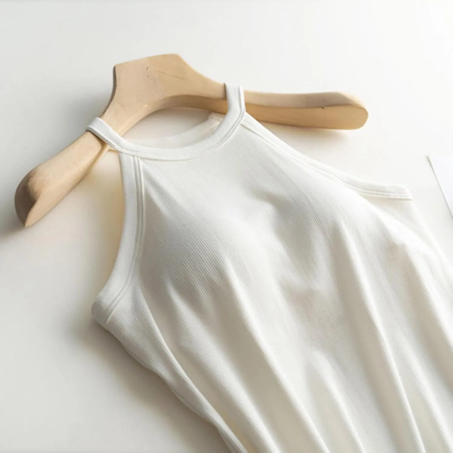 Camisole with Shelf Bra Women Tank Top with Shelf Bra Racerback Workout Yoga Tops Undershirt Basic Cami Tanks