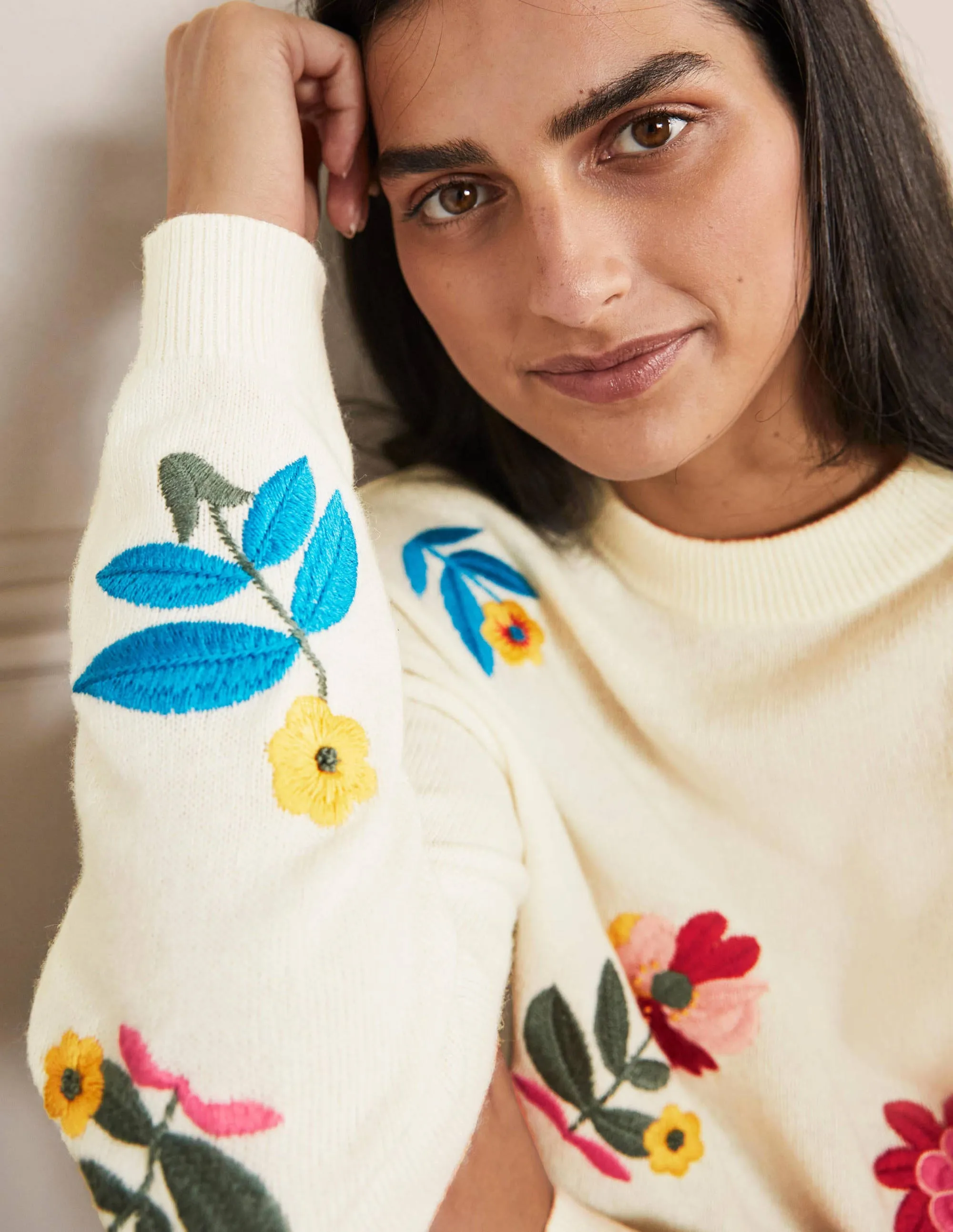 Relaxed Embroidered Jumper-Ivory