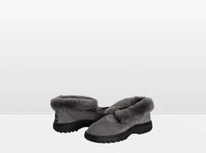 SALE | Outdoor Slipper AU Mens 9 / AU Ladies 10 | Grey
